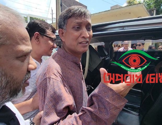 সাংবাদিক মোবারক বিশ্বাসকে গ্রেপ্তার