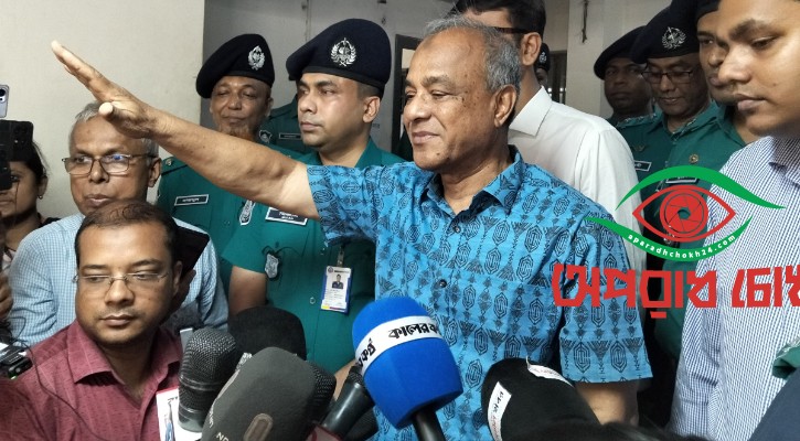 ৫ আগস্ট ঘিরে কোনো শঙ্কা নেই: স্বরাষ্ট্র উপদেষ্টা