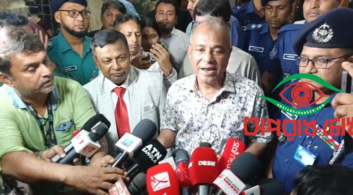 অসুরের মুখে দাড়ি, কারও ছাড় নেই