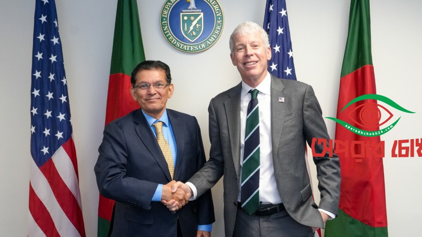 ‘জ্বালানি কূটনীতিতে’ নেমেছে সরকার