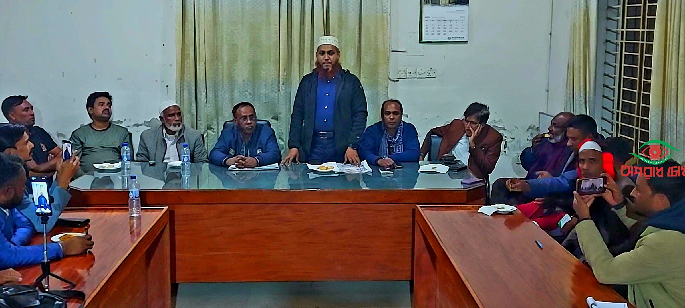 সাংবাদিকদের সাথে নবাগত ওসির মত বিনিময়