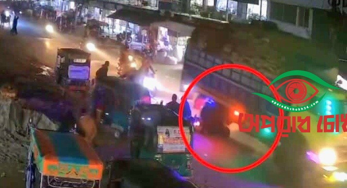 ট্রাকচাপায় প্রাণ গেলো মা-মেয়ের